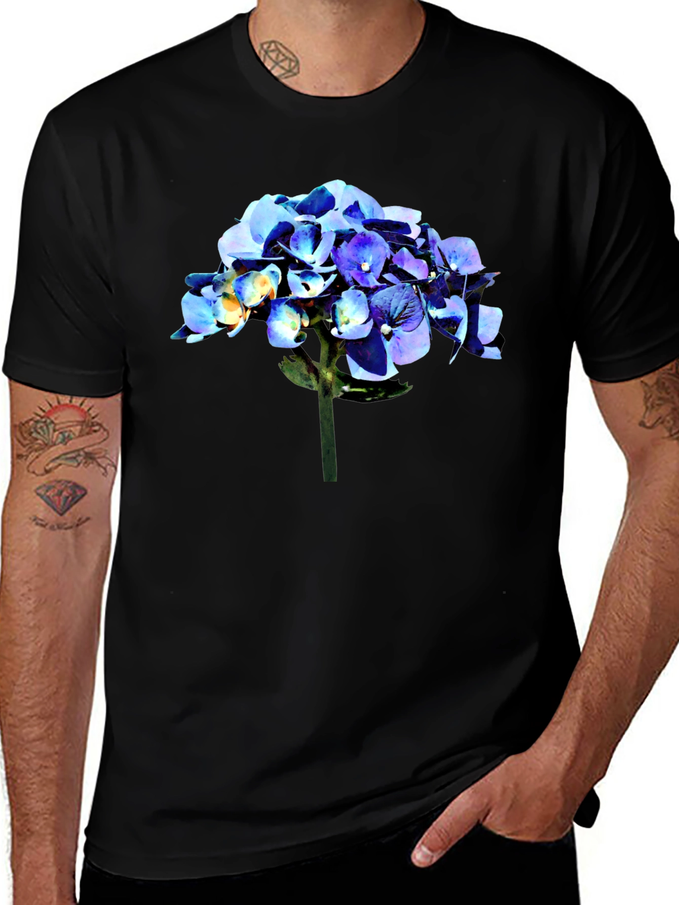 Hydrangea Graphic Tee - Black Casual Comfort