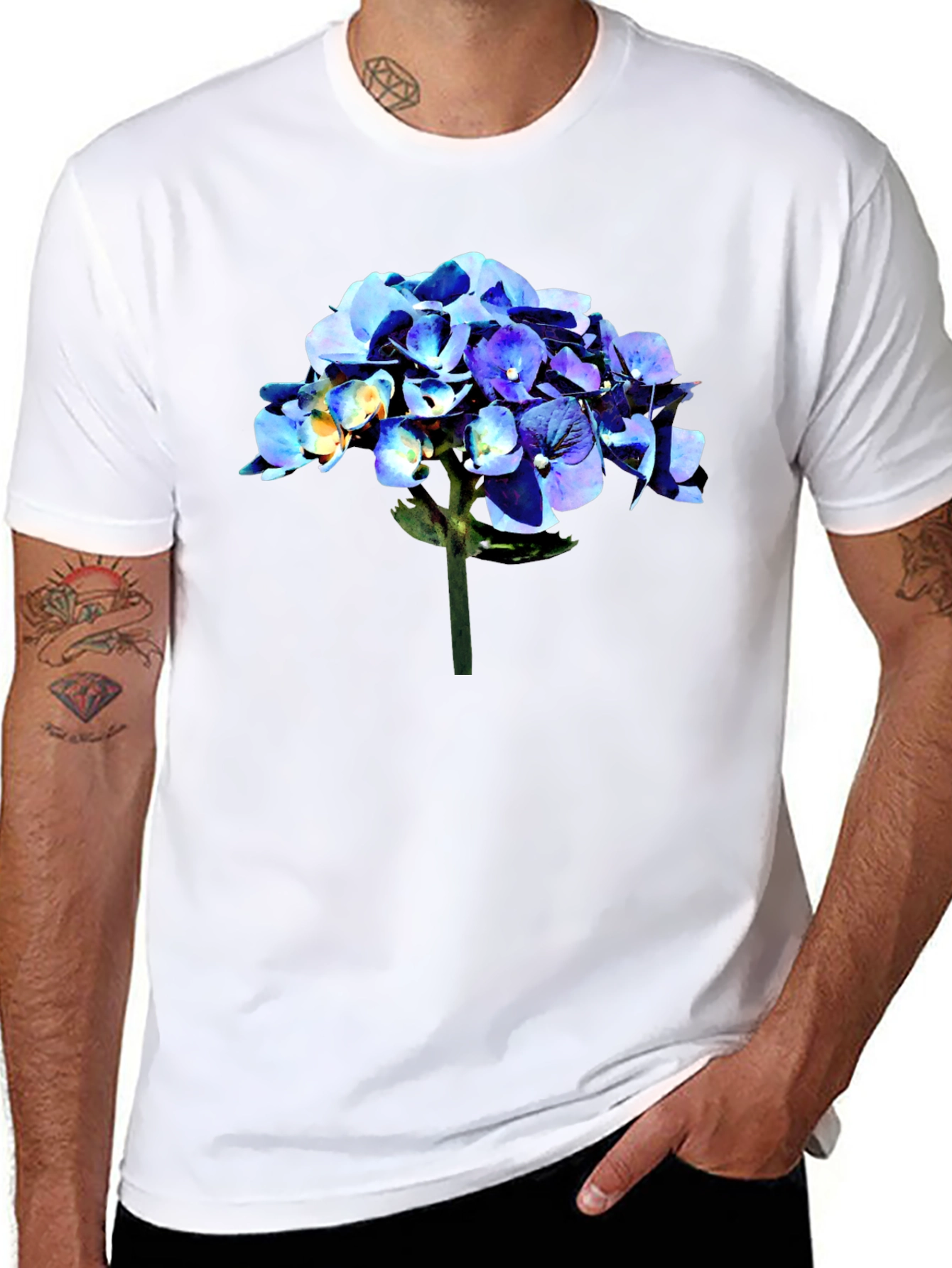 Hydrangea Graphic Tee - Black Casual Comfort