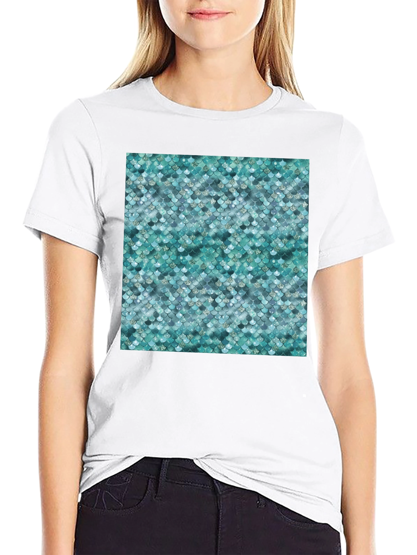 Scales Pattern T-Shirt - Trendy Graphic Tee