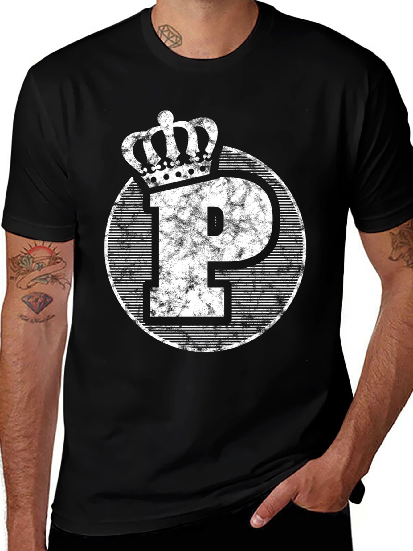 King P Graphic Tee - Black Crew Neck